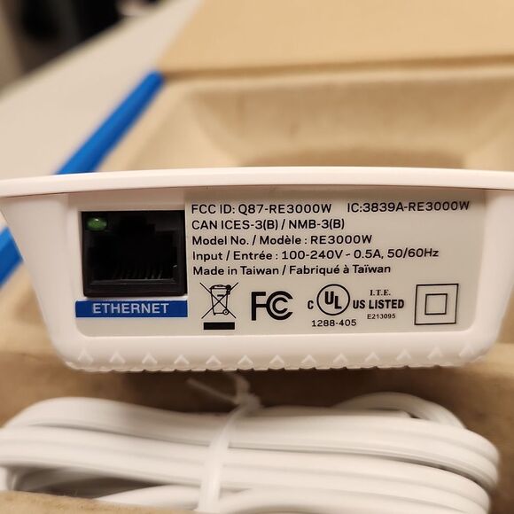 Linksys Wi-Fi Range Extender N300 RE3000W - Picture 5 of 6